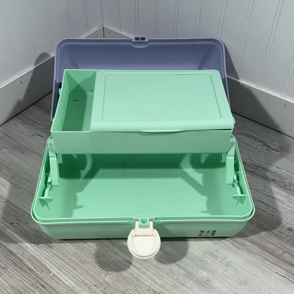 Vintage Caboodles Lavender & Mint Green Makeup Carrying Case